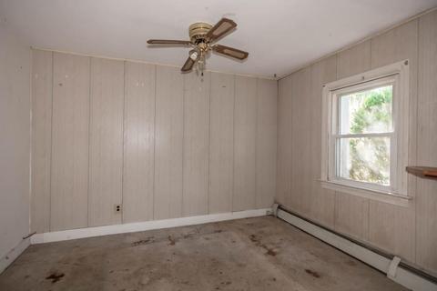 3 West St, Easthampton, MA 01027 photo 14