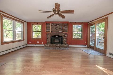 3 West St, Easthampton, MA 01027 photo 9