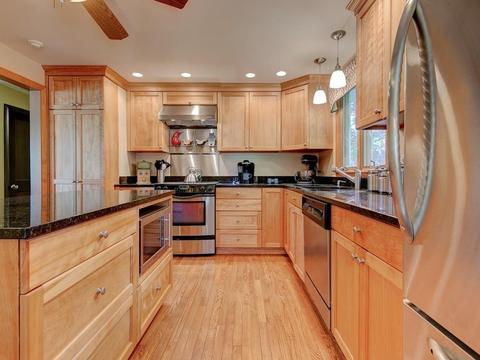 27 Mohawk St, Danvers, MA 01923 photo 13