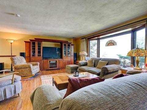27 Mohawk St, Danvers, MA 01923 photo 3