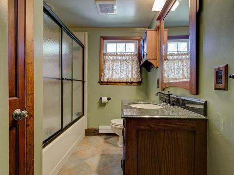 27 Mohawk St, Danvers, MA 01923 photo 11