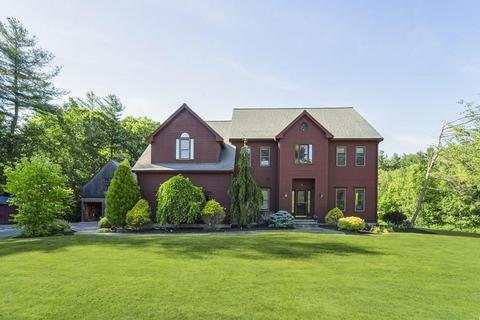 7 Goss Pond Rd, Upton, MA 01568 photo 2