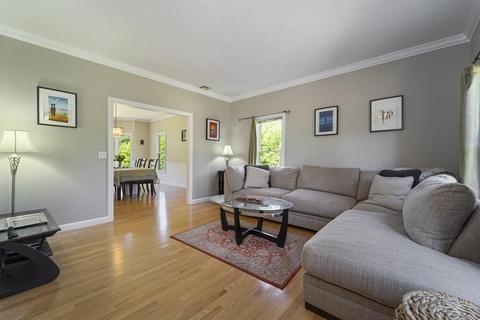 7 Goss Pond Rd, Upton, MA 01568 photo 7