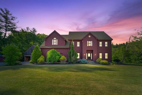 7 Goss Pond Rd, Upton, MA 01568 photo 3