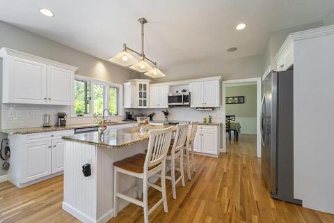 7 Goss Pond Rd, Upton, MA 01568 photo 12