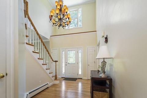 7 Goss Pond Rd, Upton, MA 01568 photo 6
