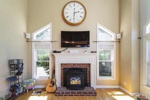7 Goss Pond Rd, Upton, MA 01568 photo 19