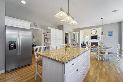 7 Goss Pond Rd, Upton, MA 01568 photo 17