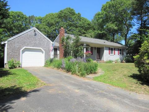 63 Knotty Pine Ln, Barnstable, MA 02632 photo 1