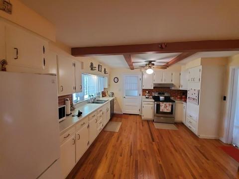 423 High St, Webster, MA 01570 photo 5