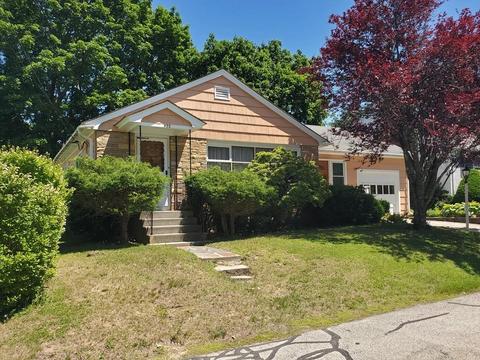 423 High St, Webster, MA 01570 photo 1