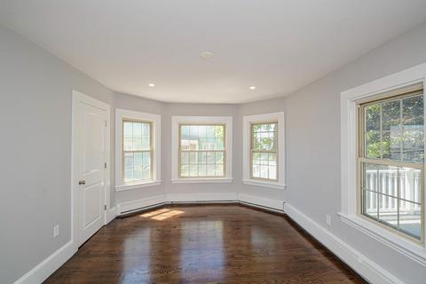18 Millett St, Gloucester, MA 01930 photo 7