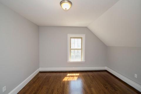 18 Millett St, Gloucester, MA 01930 photo 8