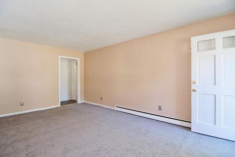 27 Martin St, Springfield, MA 01108 photo 13