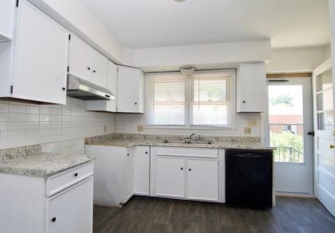 27 Martin St, Springfield, MA 01108 photo 8