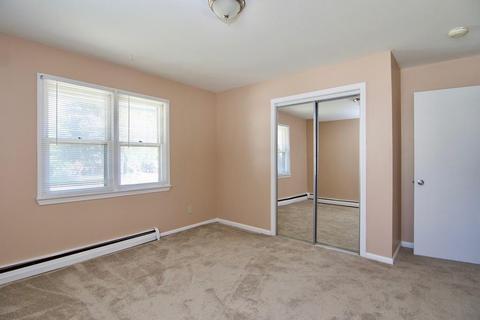 27 Martin St, Springfield, MA 01108 photo 16