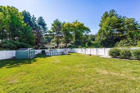 489 Cooley St, Springfield, MA 01128 photo 6