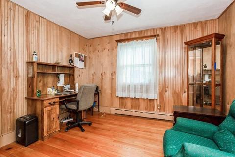 489 Cooley St, Springfield, MA 01128 photo 24