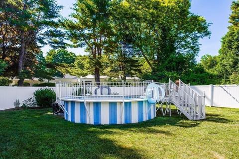 489 Cooley St, Springfield, MA 01128 photo 7