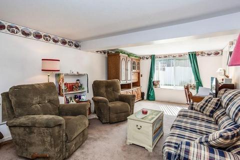 489 Cooley St, Springfield, MA 01128 photo 31