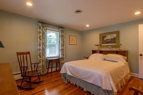 27 Mackintosh Ave, Needham, MA 02492 photo 8