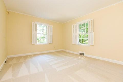 2 Barnstable Rd, Wellesley, MA 02481 photo 23