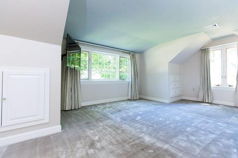 2 Barnstable Rd, Wellesley, MA 02481 photo 15