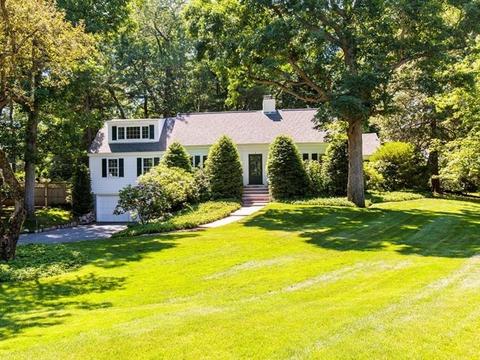 2 Barnstable Rd, Wellesley, MA 02481 photo 2