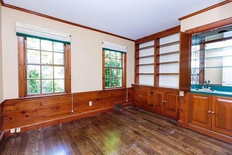 2 Barnstable Rd, Wellesley, MA 02481 photo 12