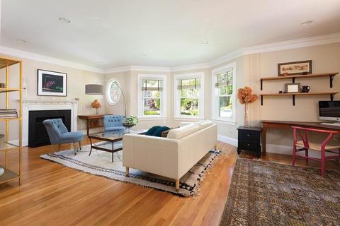 67 Toxteth St, Brookline, MA 02446 photo 4