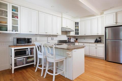 67 Toxteth St, Brookline, MA 02446 photo 9