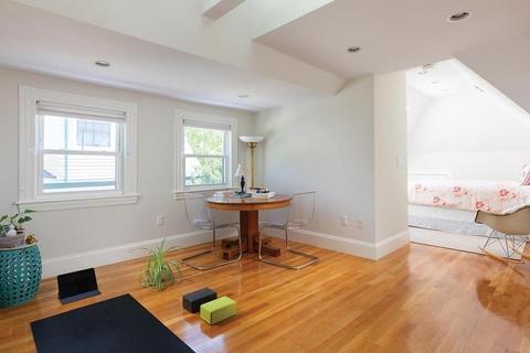 67 Toxteth St, Brookline, MA 02446 photo 17