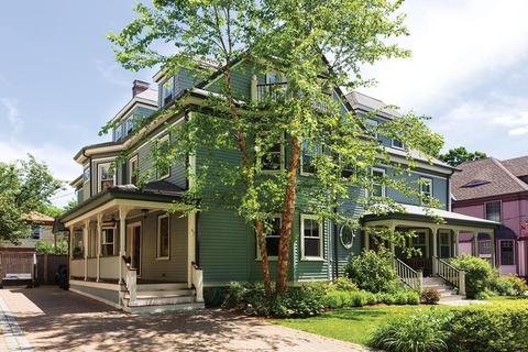 67 Toxteth St, Brookline, MA 02446 photo 1