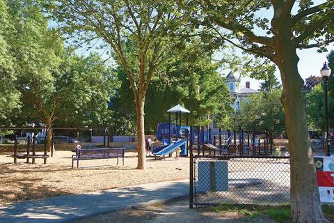 67 Toxteth St, Brookline, MA 02446 photo 30