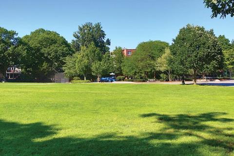 67 Toxteth St, Brookline, MA 02446 photo 32