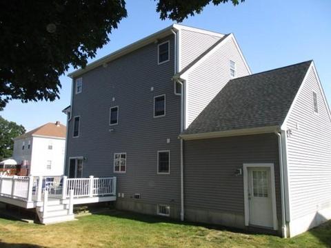 576 Anthony St, Fall River, MA 02721 photo 4