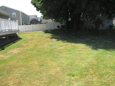 576 Anthony St, Fall River, MA 02721 photo 10