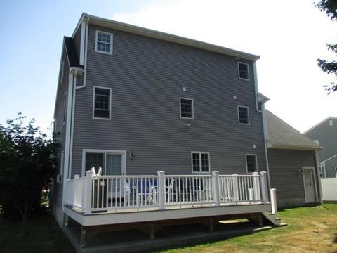 576 Anthony St, Fall River, MA 02721 photo 3
