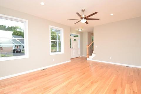 52 Kingoke, Springfield, MA 01129 photo 2