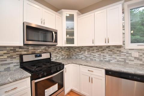 52 Kingoke, Springfield, MA 01129 photo 9