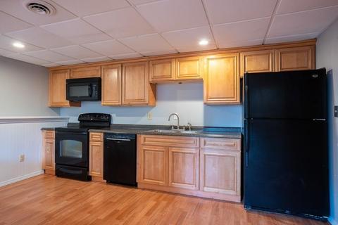 200 Ellendale Cir, Springfield, MA 01128 photo 21