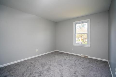200 Ellendale Cir, Springfield, MA 01128 photo 13