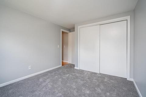 200 Ellendale Cir, Springfield, MA 01128 photo 14