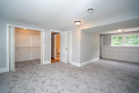 200 Ellendale Cir, Springfield, MA 01128 photo 23