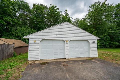 200 Ellendale Cir, Springfield, MA 01128 photo 28
