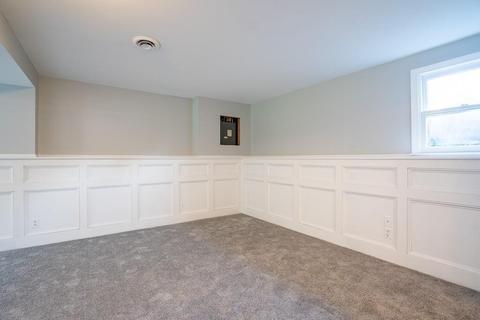 200 Ellendale Cir, Springfield, MA 01128 photo 22