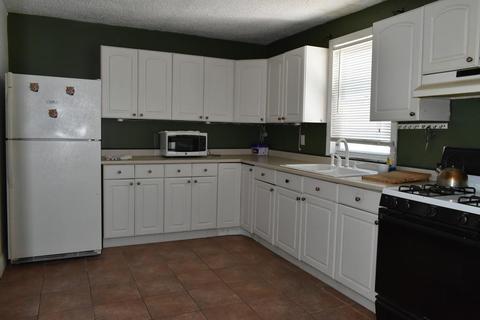 11 Willow St, Lowell, MA 01852 photo 3