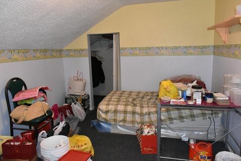 11 Willow St, Lowell, MA 01852 photo 16