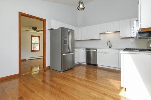 725 Old Stage Rd, Barnstable, MA 02632 photo 4