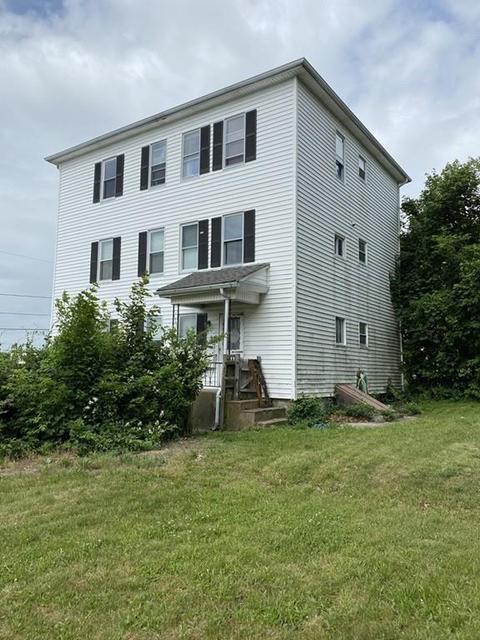 496 Anthony St, Fall River, MA 02721 photo 5